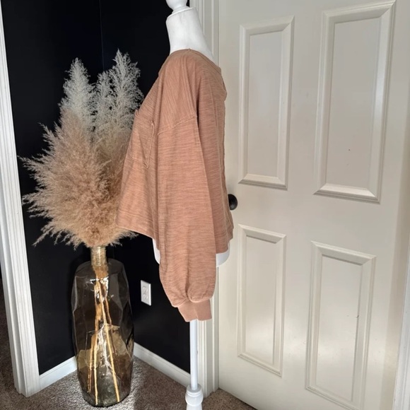 Aerie Endless Summer Crew Sweatshirt
In Toasty 
Size Small Oversized - Picture 6 of 12
